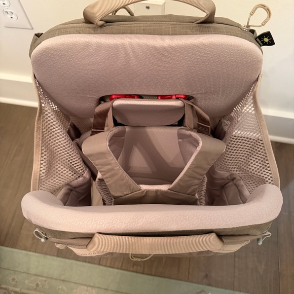 NWT Osprey Poco LT Child Carrier Backpack - Tan Concrete - Picture 4 of 11